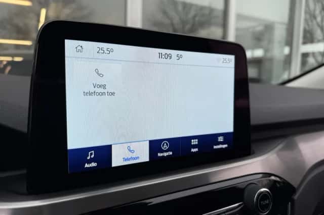 Ford Kuga (2021) thumbnail 13