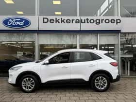 Ford Kuga (2021) thumbnail 4