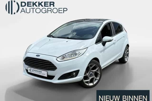 Ford Fiesta (2015) thumbnail 1