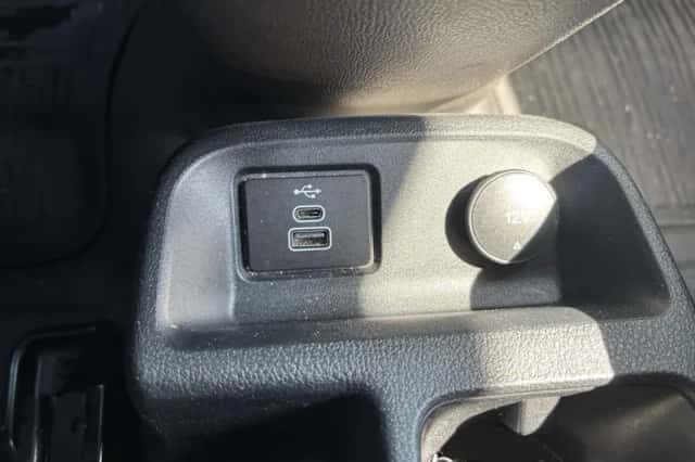 Ford Transit Connect (2022) thumbnail 4