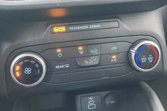 Ford Focus (2022) thumbnail 15