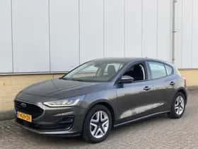 Ford Focus (2022) thumbnail 4