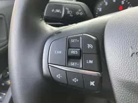 Ford Focus (2022) thumbnail 10