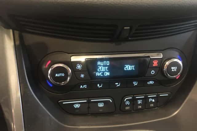 Ford Grand C-Max (2013) thumbnail 12