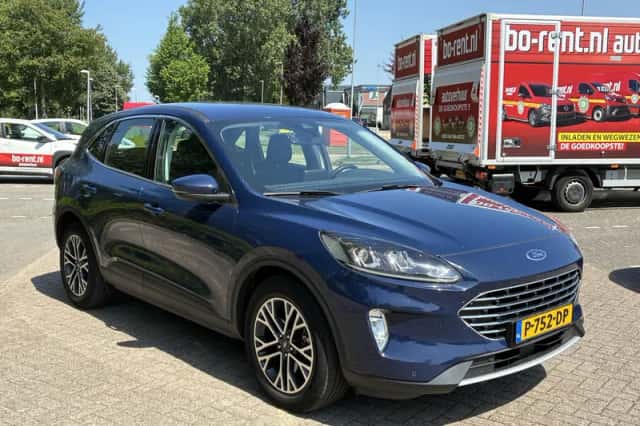 Ford Kuga (2020) thumbnail 2