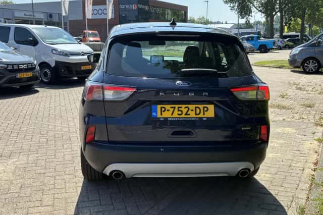 Ford Kuga (2020) thumbnail 5