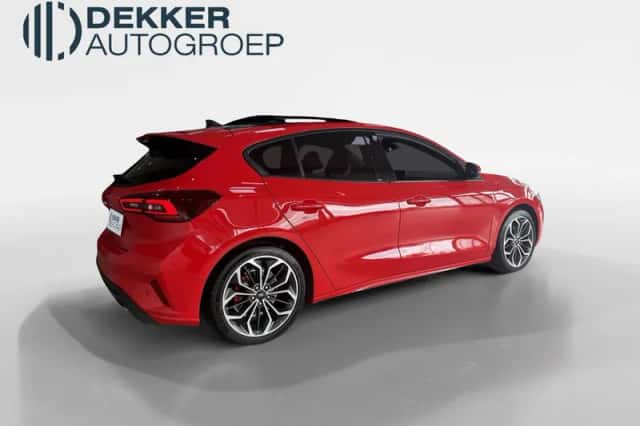 Ford Focus (2024) thumbnail 4