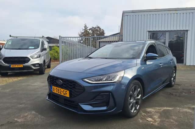 Ford Focus (2023) thumbnail 2