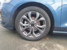 Ford Focus (2023) thumbnail 21
