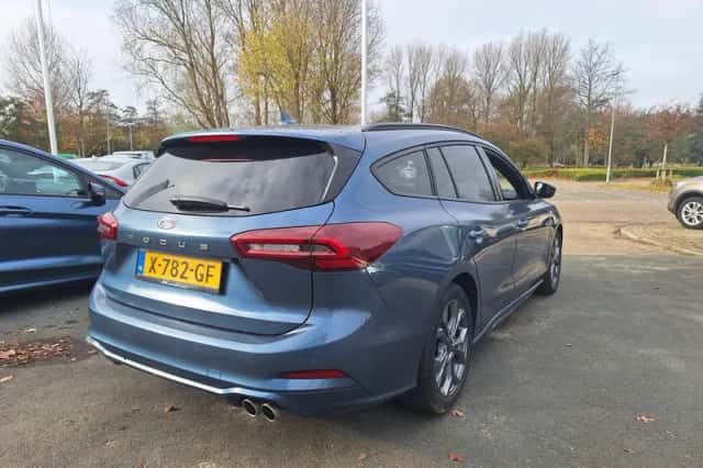 Ford Focus (2023) thumbnail 5