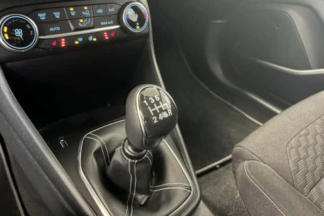 Ford Fiesta (2023) thumbnail 18