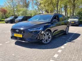 Ford Focus (2023) thumbnail 3
