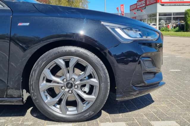 Ford Focus (2023) thumbnail 10