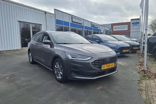 Ford Focus (2023) thumbnail 4