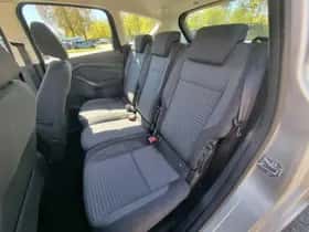 Ford C-Max (2017) thumbnail 8