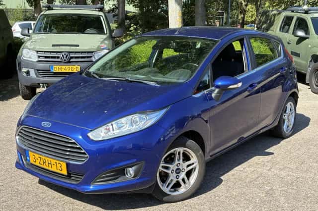Ford Fiesta (2015) thumbnail 2