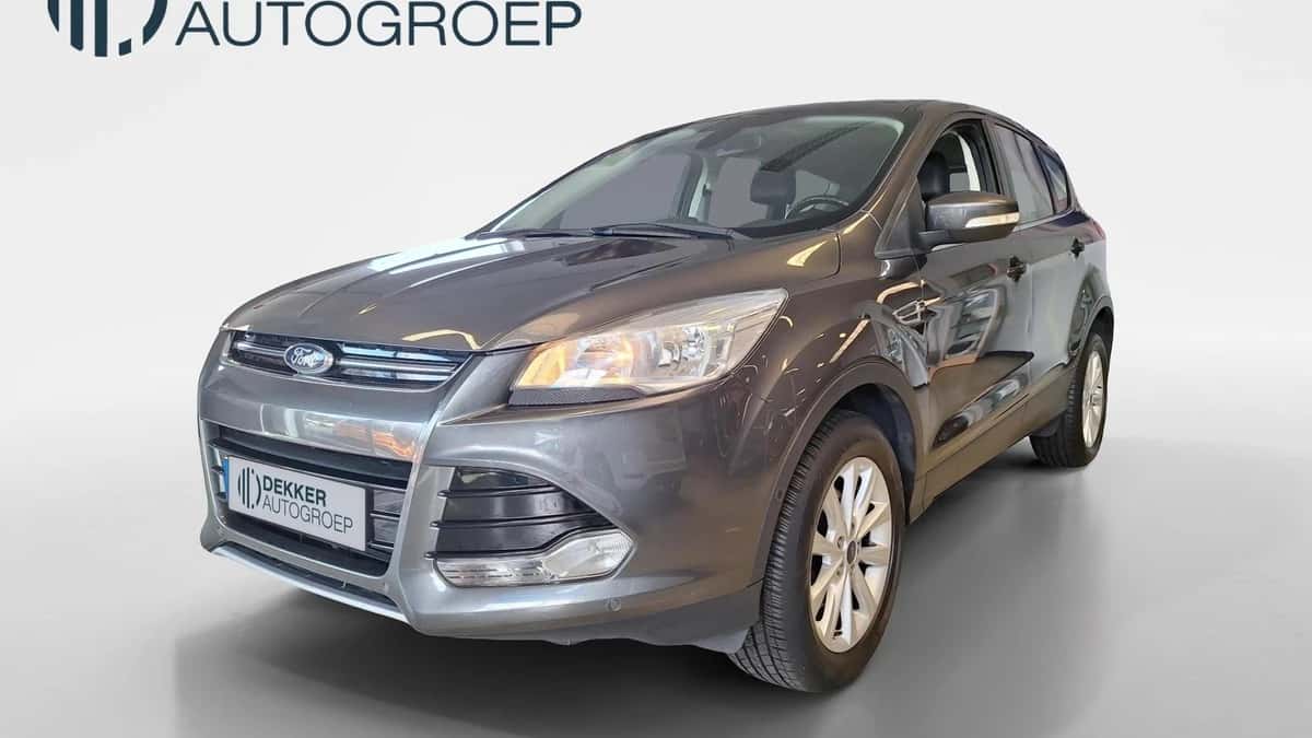 Ford Kuga (2015) — foto 1