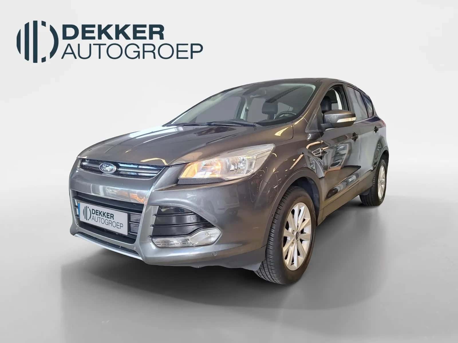 Ford Kuga (2015) — foto 1