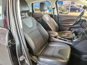 Ford Kuga (2015) thumbnail 16