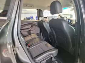 Ford Kuga (2015) thumbnail 17