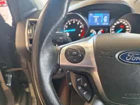 Ford Kuga (2015) thumbnail 19