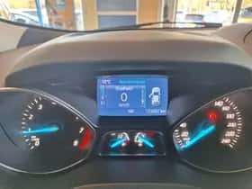 Ford Kuga (2015) thumbnail 23