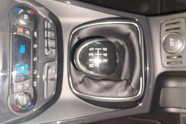 Ford Kuga (2015) thumbnail 27