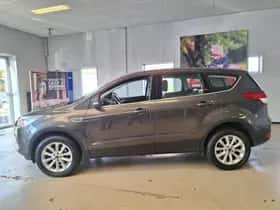 Ford Kuga (2015) thumbnail 7