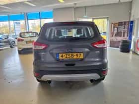 Ford Kuga (2015) thumbnail 8