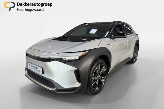 Toyota bZ4X (2022) thumbnail 1