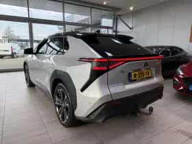 Toyota bZ4X (2022) thumbnail 6