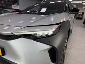 Toyota bZ4X (2022) thumbnail 7