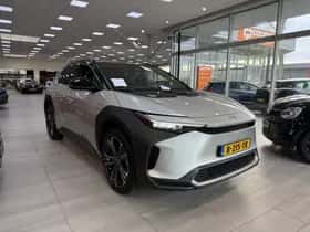 Toyota bZ4X (2022) thumbnail 9