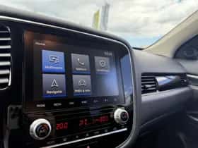 Mitsubishi Outlander (2021) thumbnail 14