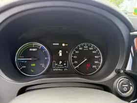Mitsubishi Outlander (2021) thumbnail 15
