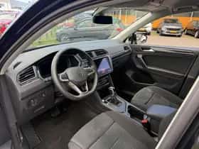 Volkswagen Tiguan (2023) thumbnail 11