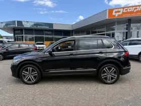 Volkswagen Tiguan (2023) thumbnail 3