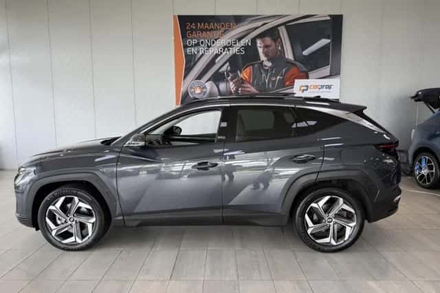 Hyundai Tucson (2024) thumbnail 3