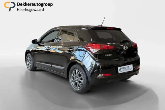 Hyundai i20 (2018) thumbnail 3