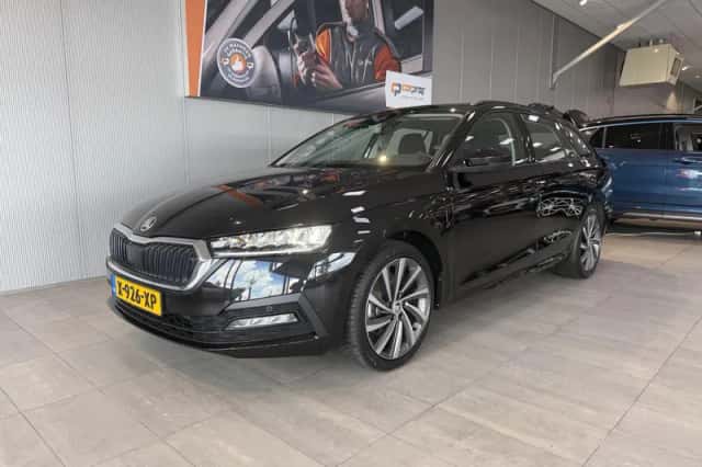 Škoda Octavia (2021) thumbnail 2