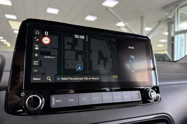 Hyundai Kona (2022) thumbnail 21