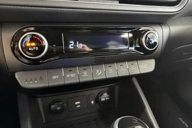 Hyundai Kona (2022) thumbnail 23