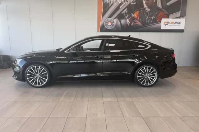 Audi A5 (2018) thumbnail 2