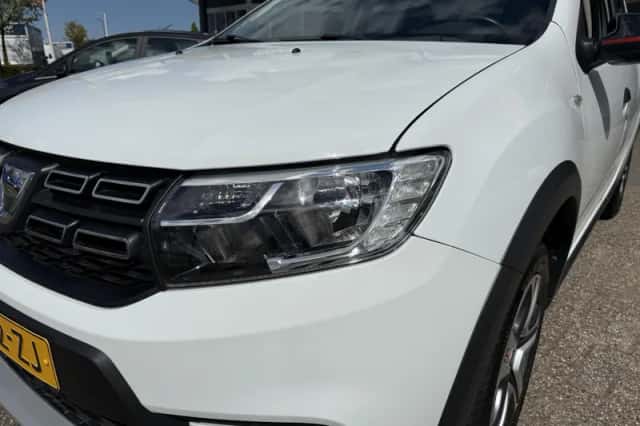 Dacia Sandero (2020) thumbnail 7