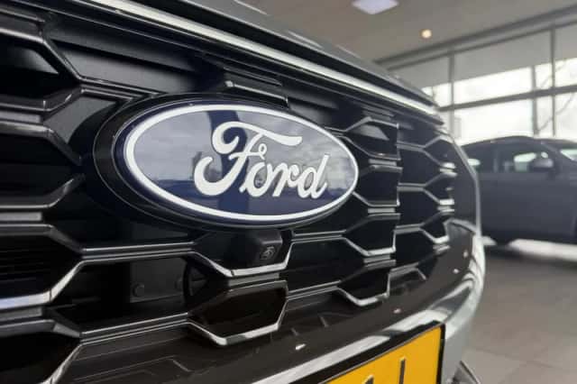 Ford Kuga (2025) thumbnail 7