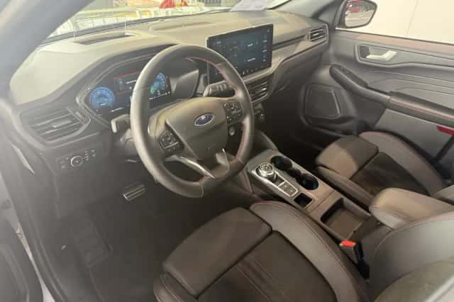 Ford Kuga (2025) thumbnail 10