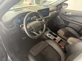 Ford Kuga (2025) thumbnail 10