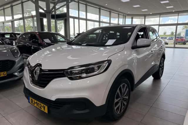 Renault Kadjar (2017) thumbnail 2