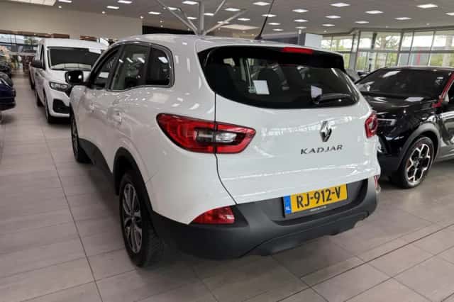 Renault Kadjar (2017) thumbnail 3