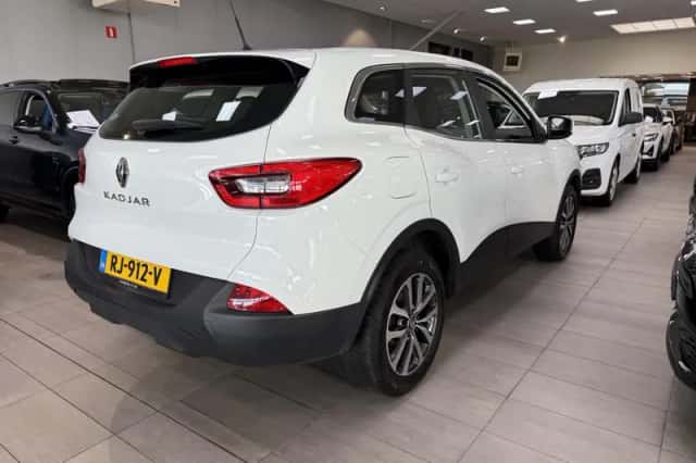 Renault Kadjar (2017) thumbnail 5